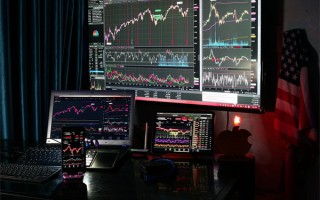 日发精机股票：近期走势分析及投资建议